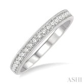 1/4 Ctw Round Cut Diamond Wedding Band in 14K White Gold