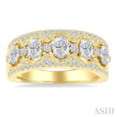 1 1/5 Ctw 5-Stone Oval and Round Cut Diamond Wide Fashion Band in 14K Yellow Gold