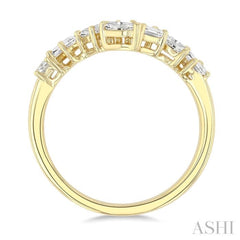 3/4 Ctw Mixed Cut Diamond Chevron Fashion Band in 14K Yellow Gold