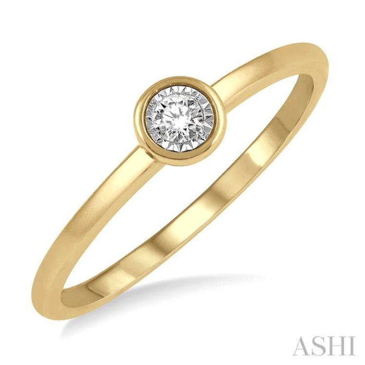 1/50 Ctw Round Cut Diamond Promise Ring in 10K Yellow Gold