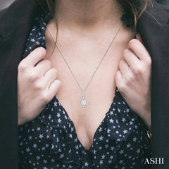 5/8 Ctw Lovebright Round Cut Diamond Pendant in 14K White Gold with Chain