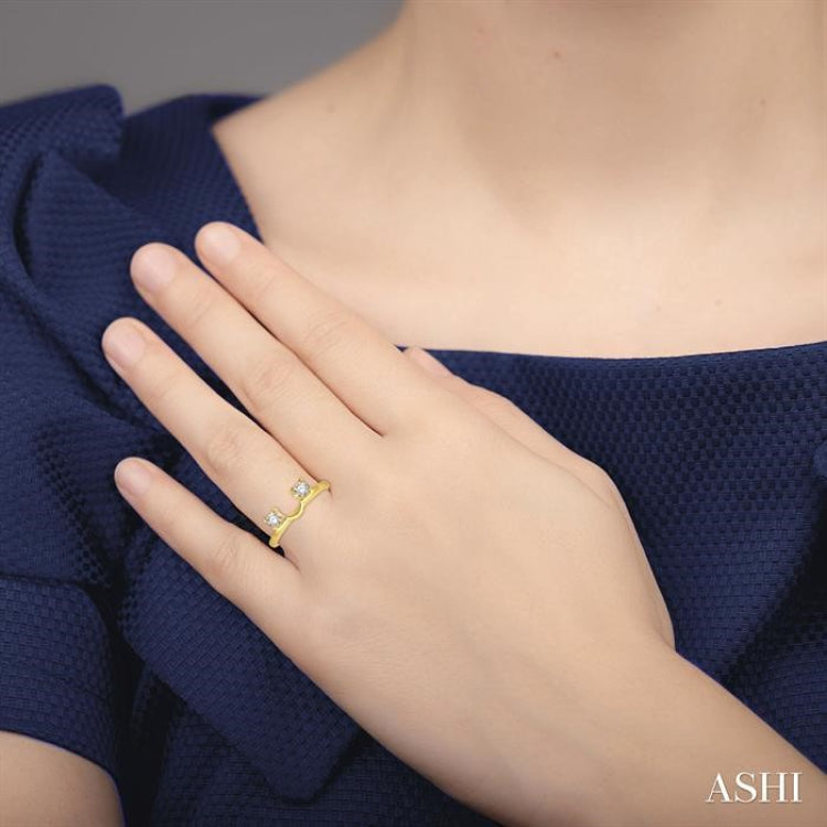 1/4 Ctw Round Cut Diamond Wrap Ring in 14K Yellow Gold