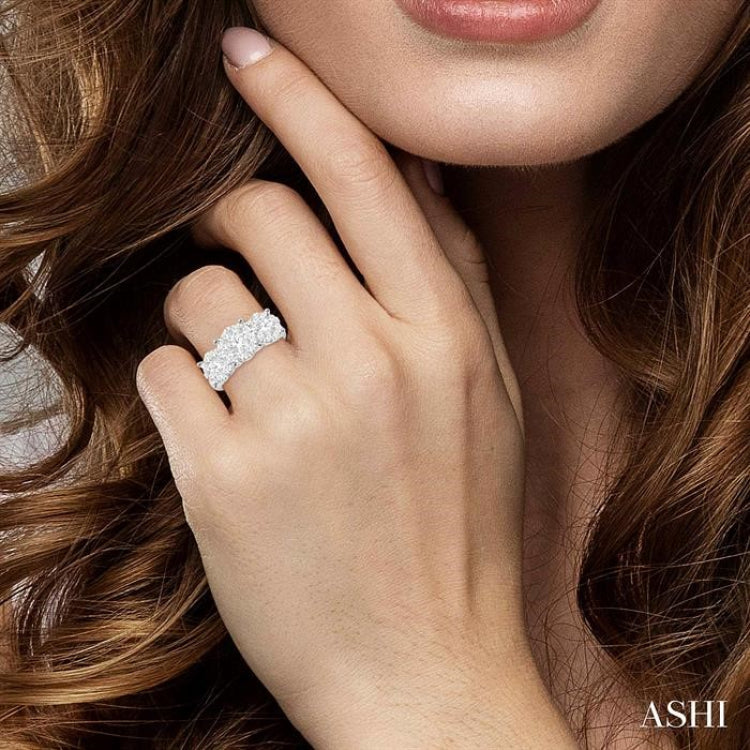 1 1/2 Ctw Lovebright Round Cut Diamond Ring in 14K White Gold