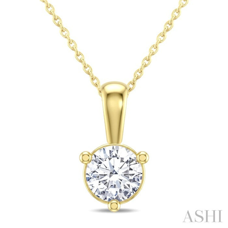 1/2 Ctw Round Cut Diamond Martini Solitaire Pendant With Chain in 14K Yellow Gold