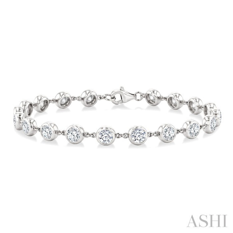 1/2 Ctw Bezel Set Round Cut Diamond Station Bracelet in 14K White Gold