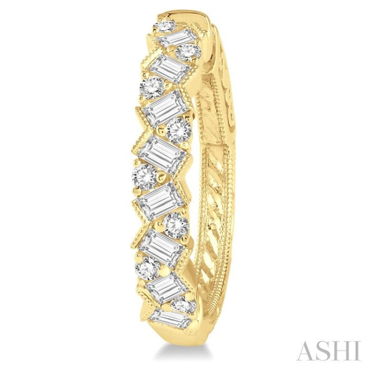 1 Ctw Zigzag Baguette and Round Cut Diamond Hoop Earrings in 14K Yellow Gold