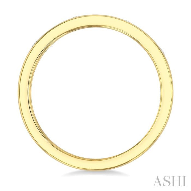 1/4 Ctw Flush Bezel Set Diamond Fashion Band in 14K Yellow Gold